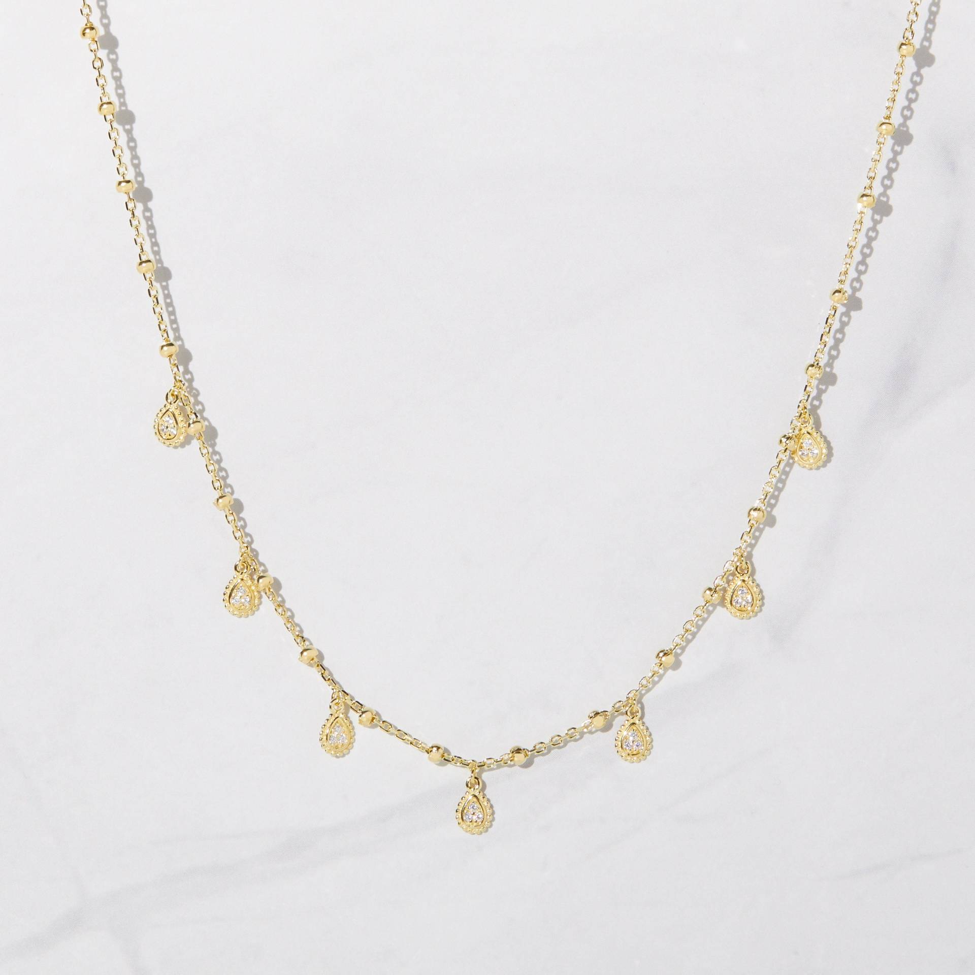 Baumelnde Charme Halskette, Zarte Charm Minimalist Zierliche Geschenk Für Sie, Layering Halskette von SamiJEWELS