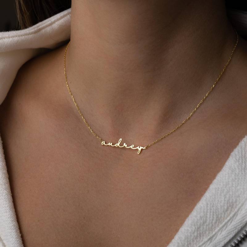 Benutzerdefinierte Name Halskette, Zierliche Namen Personalisierte Geschenk, Schmuck, Geschenk Für Sie, Mama, Gold von SamiJEWELS