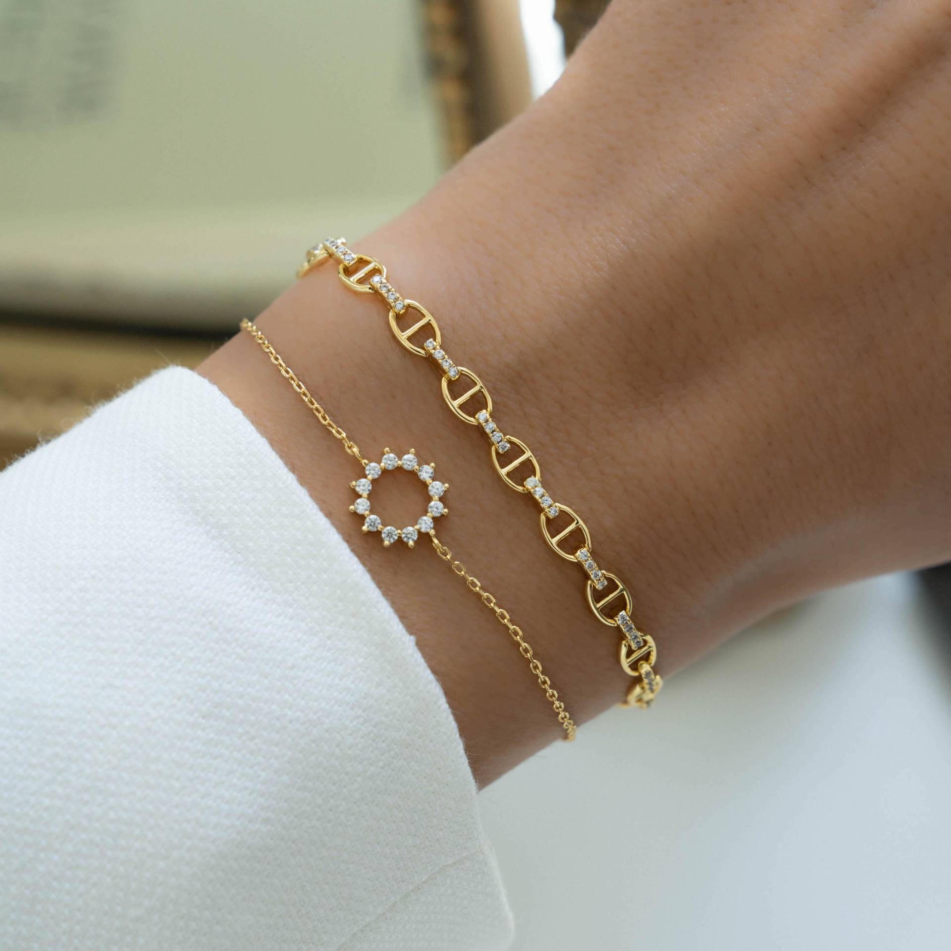 Bettelarmband, Zierliches Armband, Anhänger Zartes Kettenarmband, Schichtarmband, Geschenk Für Sie, Sunburst Charm von SamiJEWELS