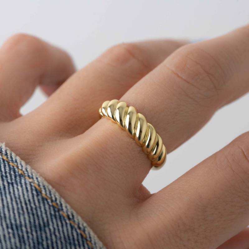 Croissant Ring, Gold Twist Siegelring, Chunky Dome Minimalist Twisted Seil Geschenk Für Sie von SamiJEWELS