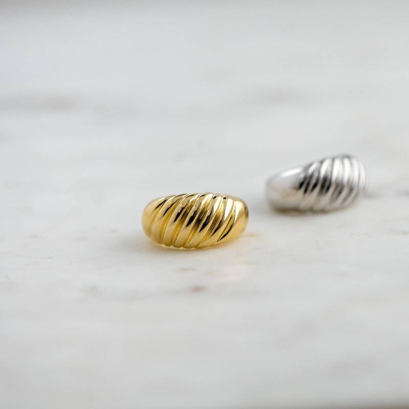 Croissant Ring, Gold Twist Siegelring, Chunky Kuppelring, Statement Seil Geschenk Für Sie von SamiJEWELS