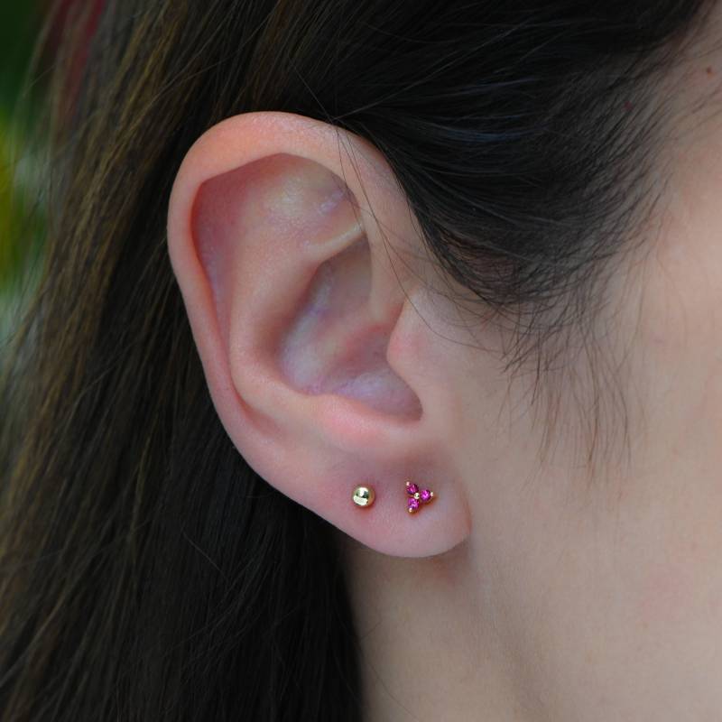 Kleine Rubin Ohrstecker, Ohrstecker von SamiJEWELS