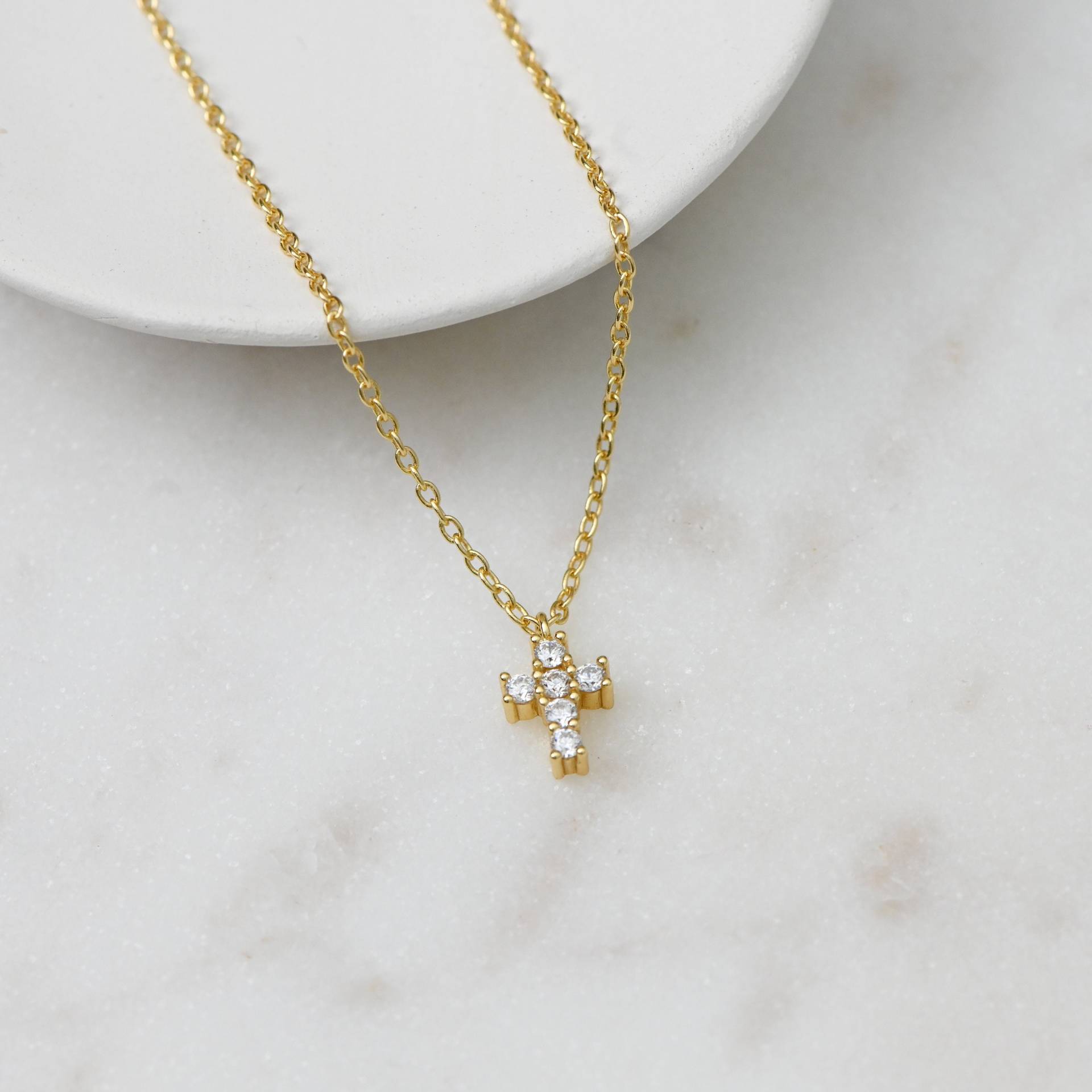 Kreuz Halskette, Anhänger, Gold Zierliche Religiöse Geschenk Für Sie, Weihnachtsgeschenk von SamiJEWELS