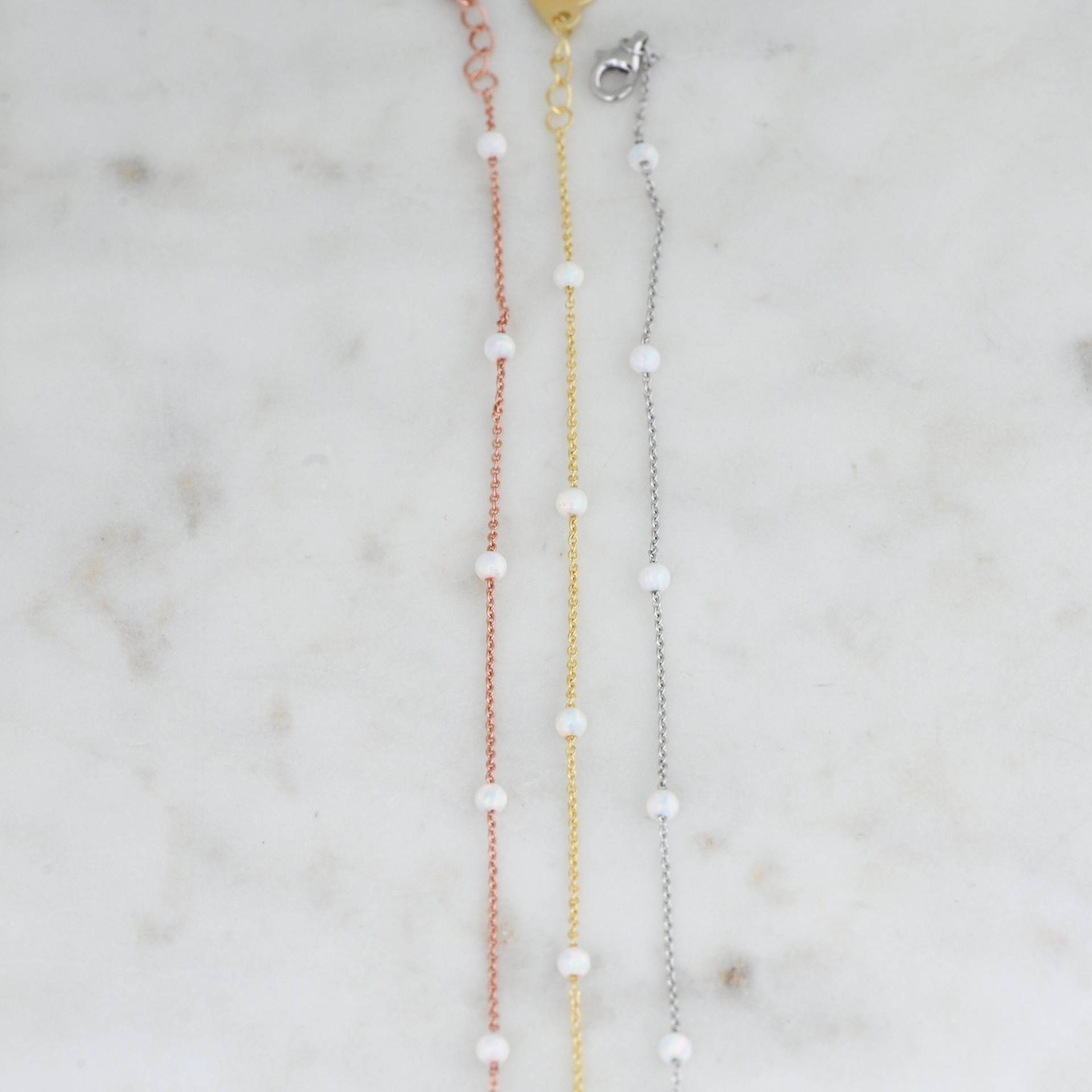 Opal Armband, Weißes Oktober Geburtsstein, Zierliches Schmuck, Kleines Brautarmband, Geschenk Für Sie von SamiJEWELS