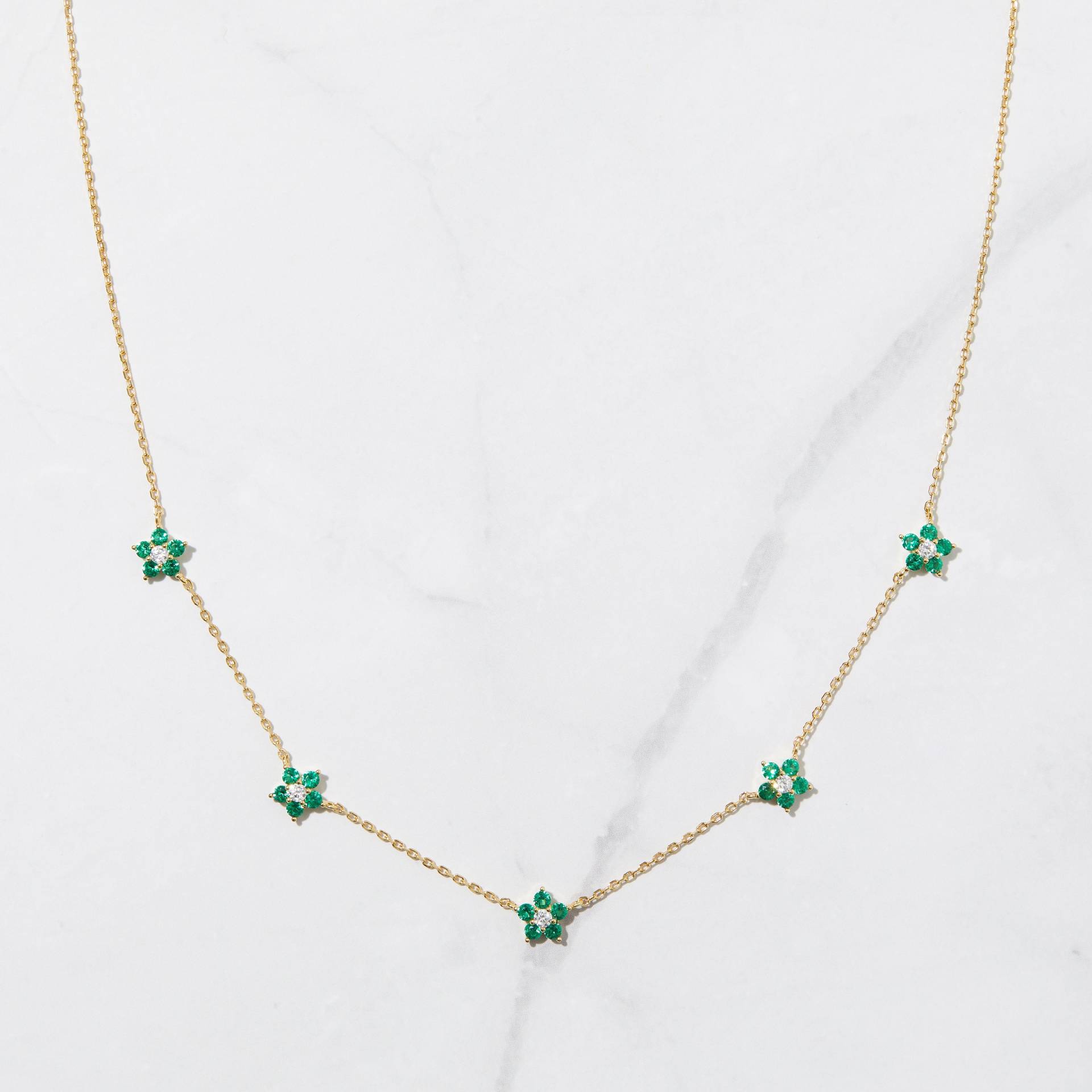 Smaragd Halskette, Blumen Gänseblümchen Layering Zierliche Schmuck, Mai Birthstone, Geschenk Für Sie von SamiJEWELS