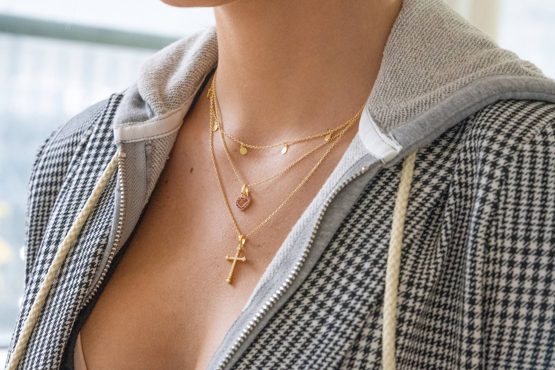 Zierliche Charm Halskette, Sterling Silber Gold Anhänger Minimalist Layering Geschenk Für Sie von SamiJEWELS