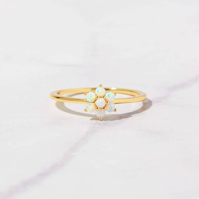 Zierlicher Opalring, Stapelring Mit Weißem Opal Und Cz-Ring, Goldopalring, Sterlingsilber-Opalring, Zarter Brautjungfer Geschenk von SamiJEWELS