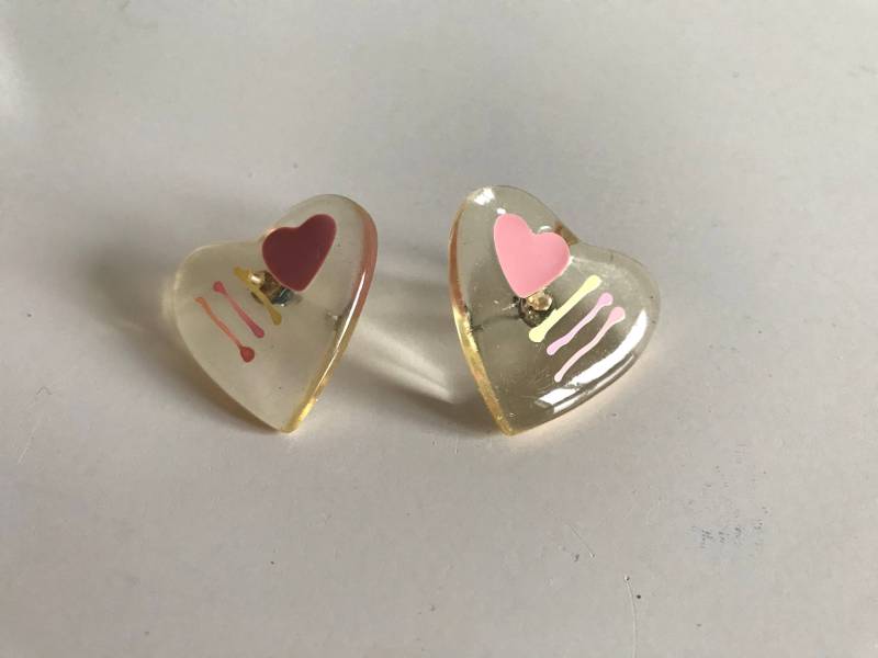 Funky Retro-Vintage-Ohrringe Im 80Er-Jahre-stil. Wunderschöne Herz-Vintage-statement-Ohrringe von SammiesVintage