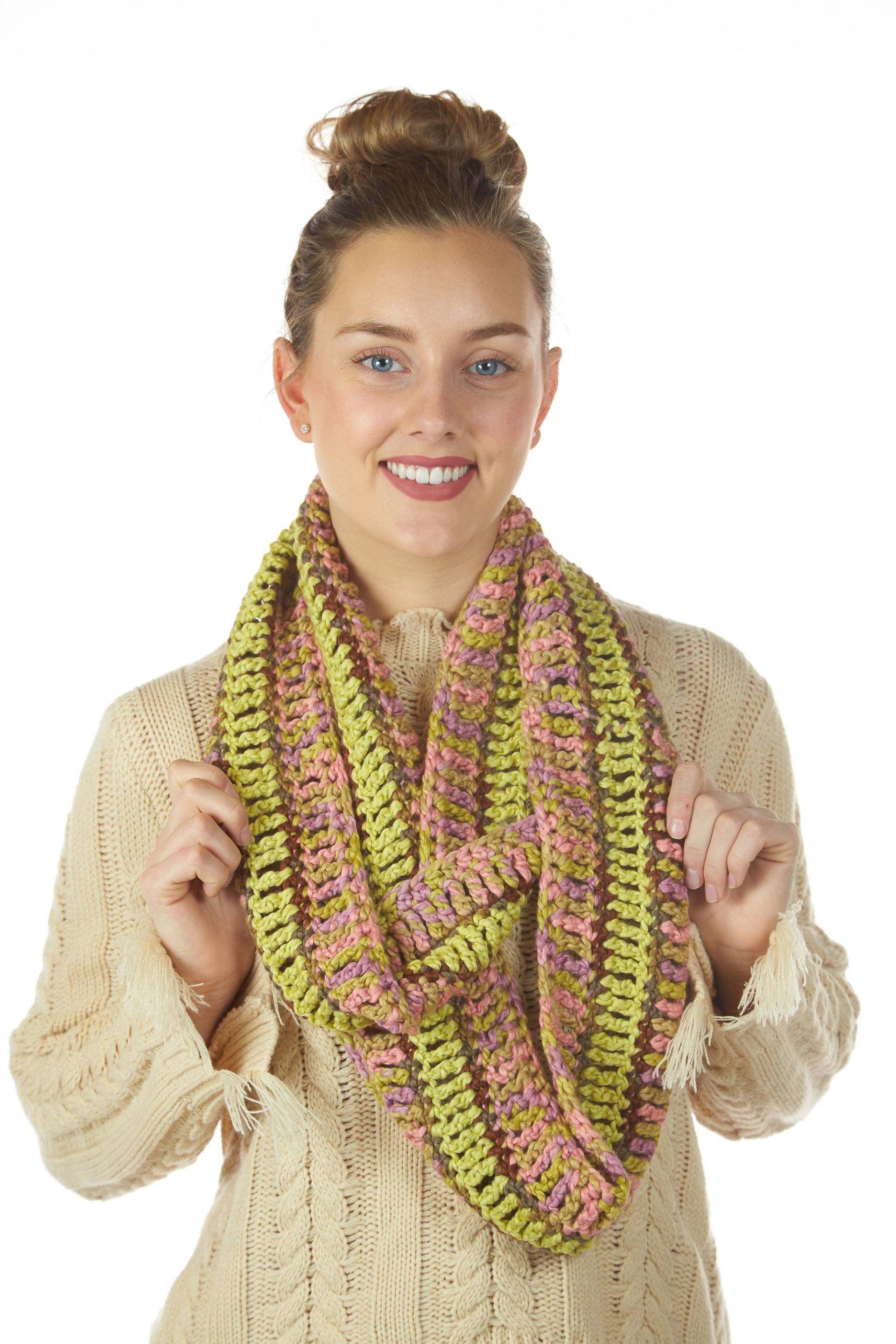 Rosa Schal, Bio Baumwolle, Bio, Kleidung, Infinity Geschenk Für Sie, Winter Häkelschal von SamsCrochet