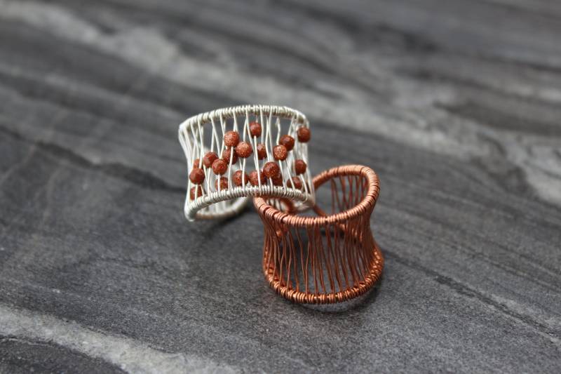 Draht Gewickelt Goldsand Perlenring Sterling Silber Korsett Stil von SamsabyElena