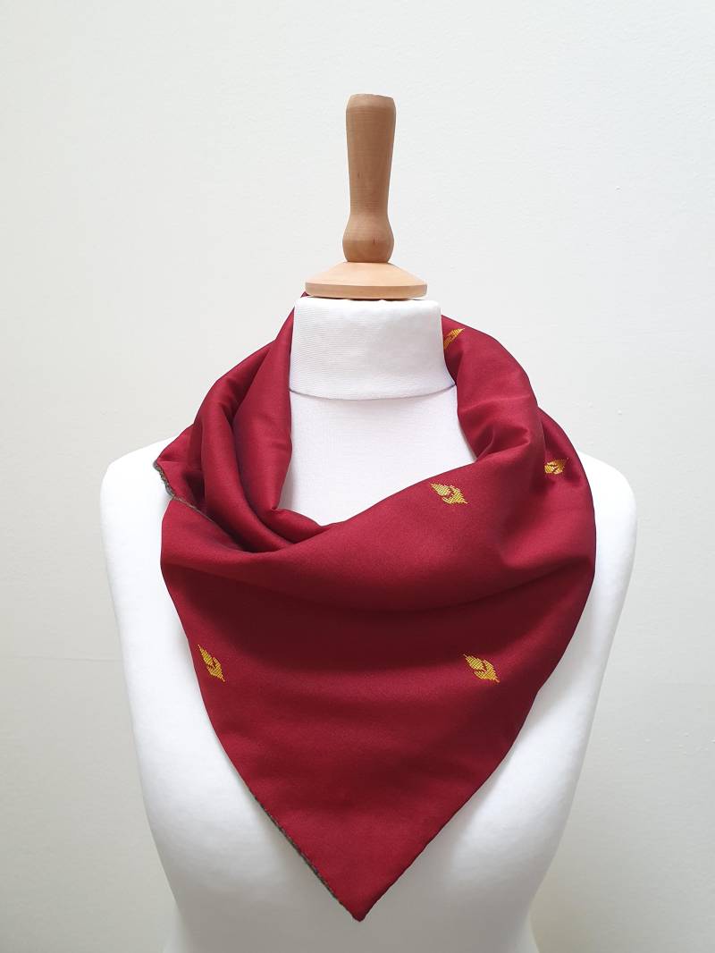 Sari Seide Und Tweed Halswärmer, Schal Mit Knopf. Doppelseitig, Reversibel. in Braun Türkis Gefleckt Dunkelroter Als Futter von SanGalloDesign