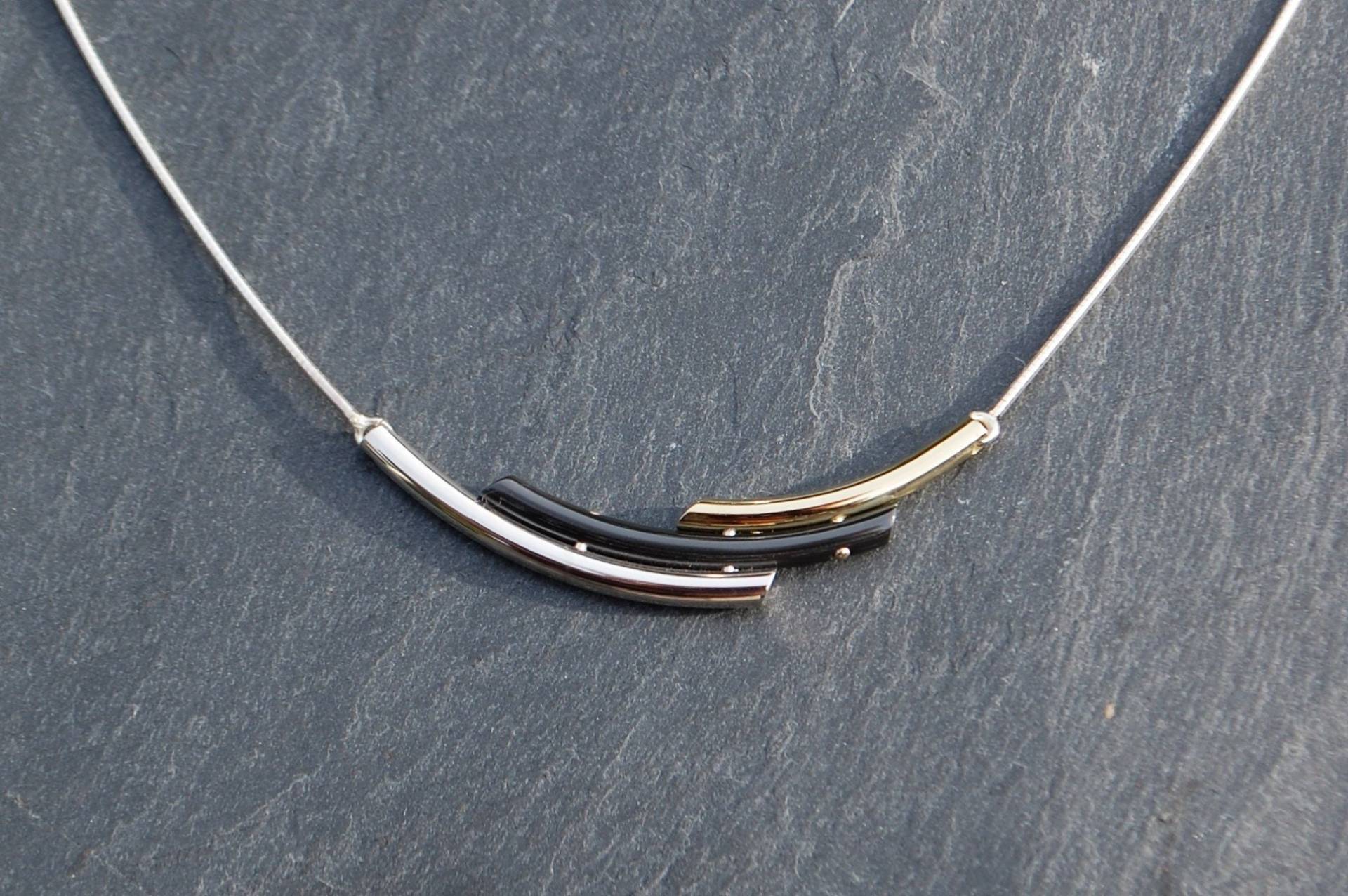 Halskette Aus Gold, Silber Und Schwarzem Zirkonium Halskette Aus Gold, Silber Und Schwarzem Zirkonium von SanJewelryDesignArt