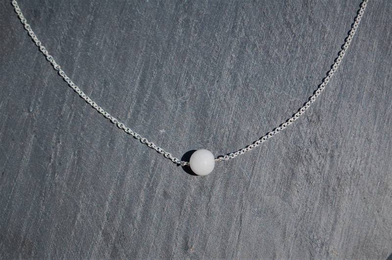 Halskette Weiß Achat Ball Halskette Weiß Achat Ball von SanJewelryDesignArt