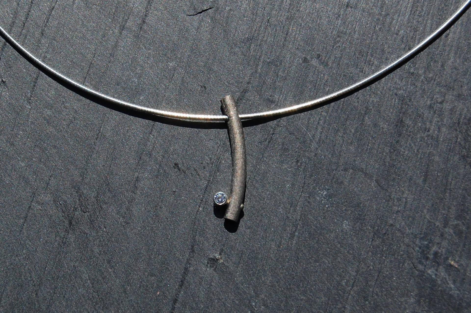 Titan-Anhänger Mit Zirkonia Stein, Silber Halskette Titan-Anhänger Mit Zirkonia Stein, Silber Halskette von SanJewelryDesignArt