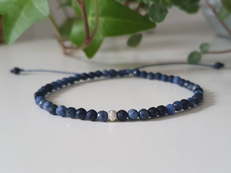 Saphir Armband Mit 925 Silber Perle | Saphir Schmuck Edelsteinarmband Gemstones Minimalistisch Heilstein Talisman Sapphire von SanMikaDesign