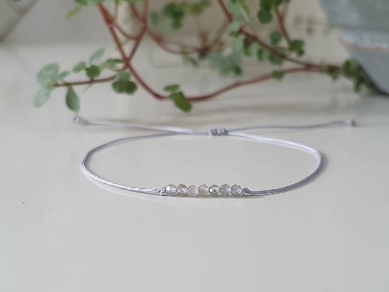 Zartes Labradorit Armband - Edelstein Filigranes Edelsteinarmband Freundschaftsarmband Boho Chic Gemstones Brautschmuck von SanMikaDesign