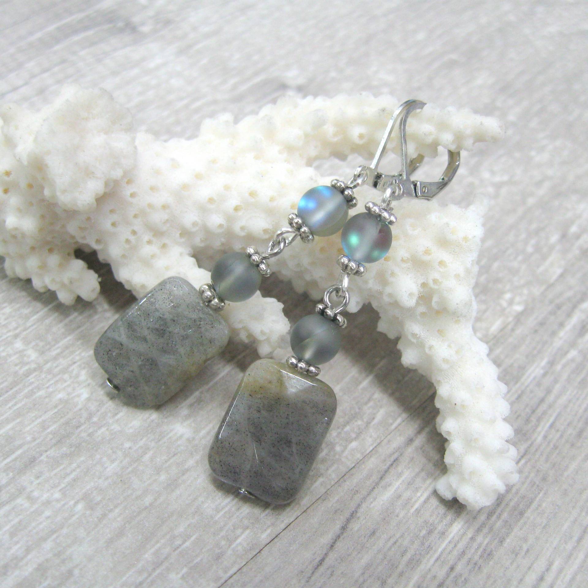 Labradorit Grau Mondstein Baumelnde Ohrringe Edelstein Regenbogen Blau Schmuck Dazu Passende Halskette Labradorit Grau Mondstein Baumelnde Ohrringe Edelstein Regenbogen Blau Schmuck Dazu Passende Halskette von SanaGem