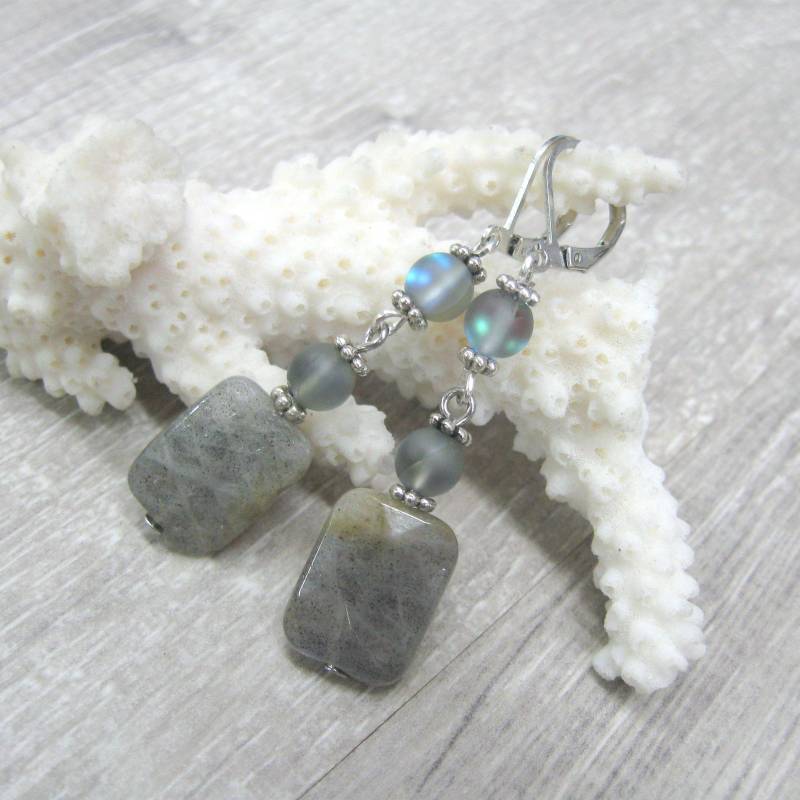 Labradorit Grau Mondstein Baumelnde Ohrringe Edelstein Regenbogen Blau Schmuck Dazu Passende Halskette Labradorit Grau Mondstein Baumelnde Ohrringe Edelstein Regenbogen Blau Schmuck Dazu Passende Halskette von SanaGem
