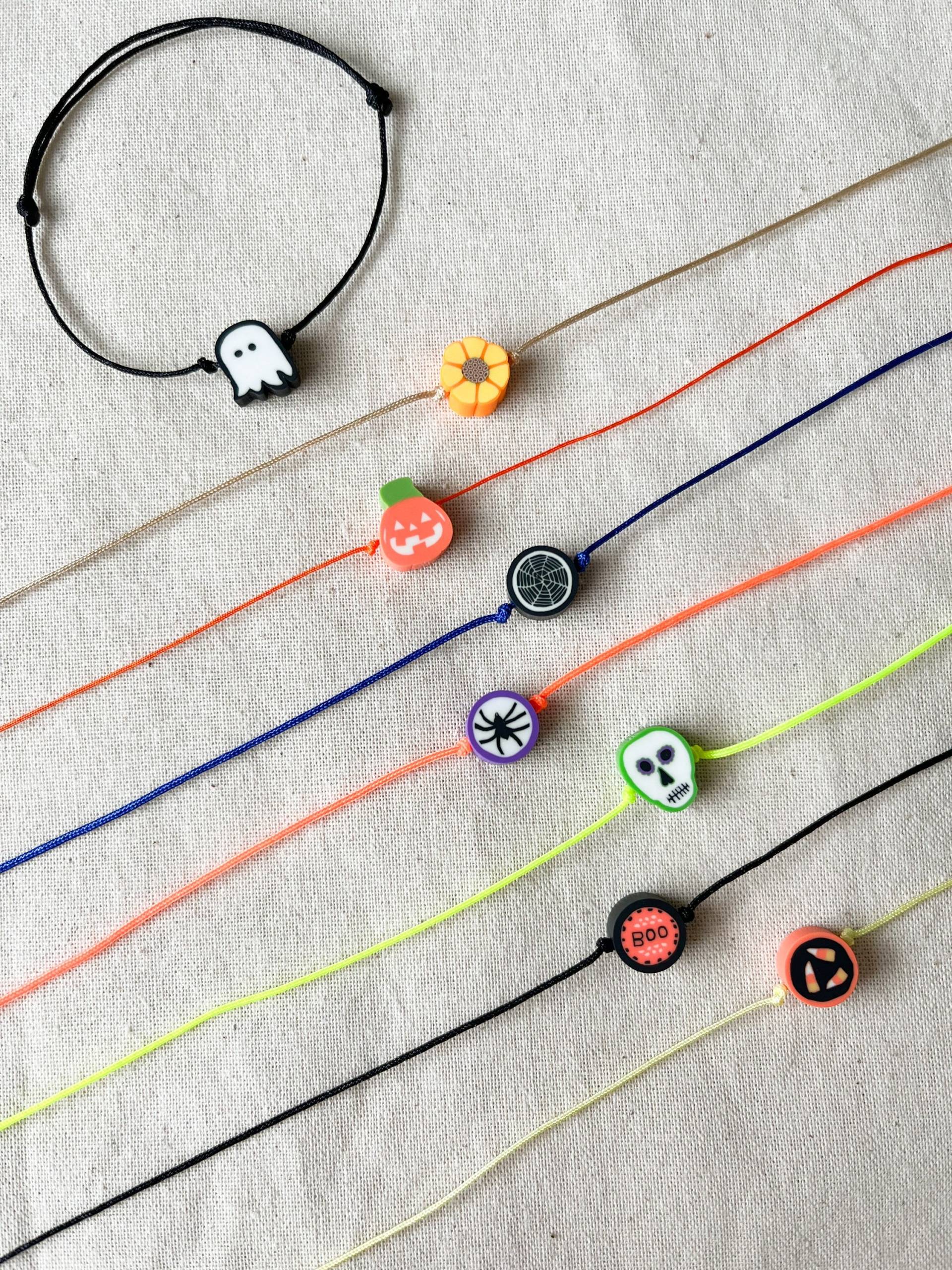 Armband Mit Halloween Perle #handmade Armband Mit Halloween Perle #handmade von SanaraLovesHandmade