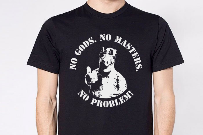 Alf "Keine Götter. Keine Herren. Kein Problem" T-Shirt Crust Punk Crass, Aus-Rotten, Amebix Parodie von SandMpress