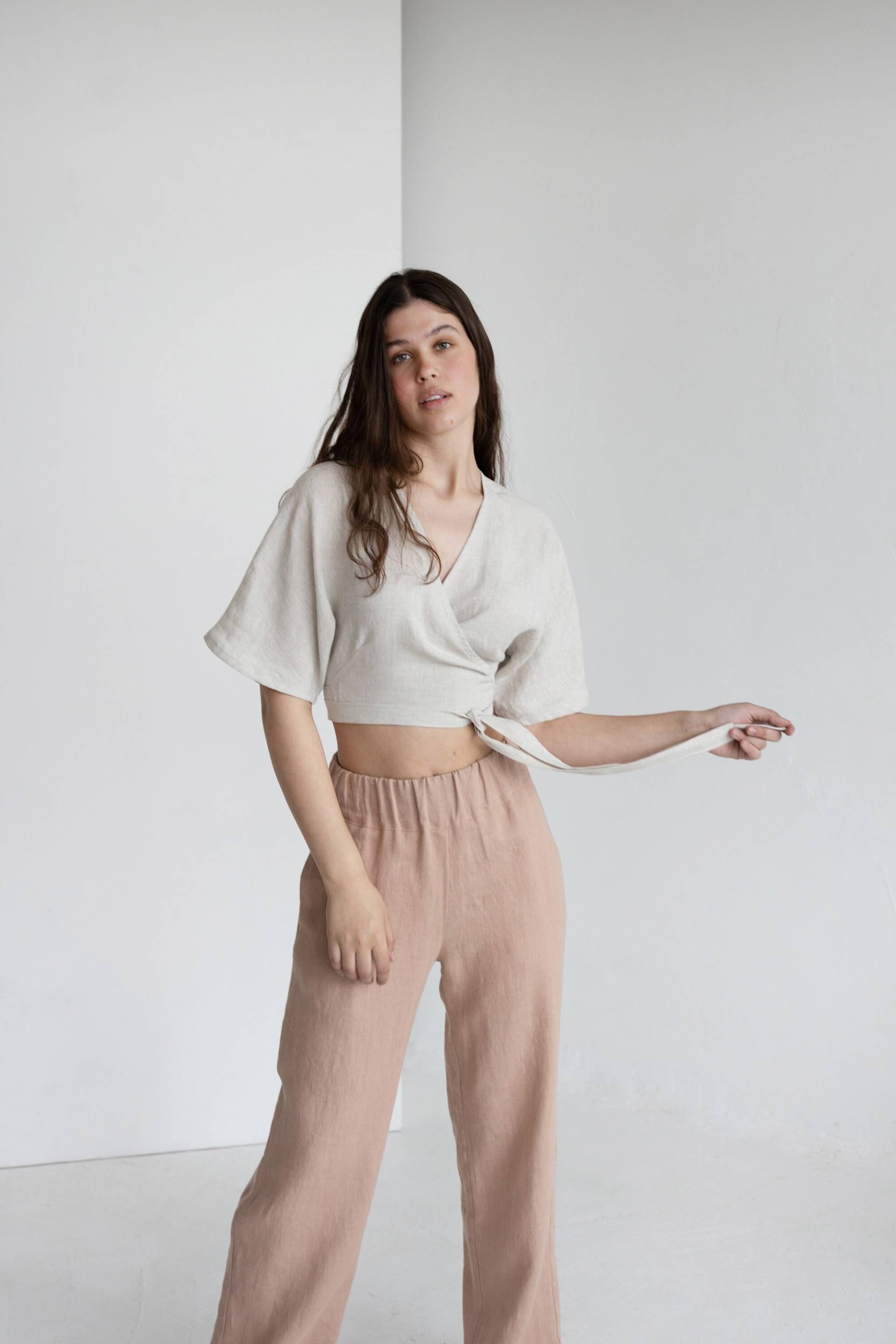 Natürliche Leichte Leinenbluse, Leinen Wickeltop, Wickelbluse, Beige Gewickeltes Top, Gewickelte Bluse Natürliche Leichte Leinenbluse, Leinen Wickeltop, Wickelbluse, Beige Gewickeltes Top, Gewickelte Bluse von SandSnowLinen