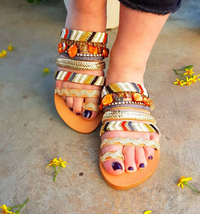 Sommerverkauf Boho Chic Kollektion, Handgemachte Sandalen in Naturfarben, Goldsandalen Sommerverkauf Boho Chic Kollektion, Handgemachte Sandalen in Naturfarben, Goldsandalen von SandalsofLove