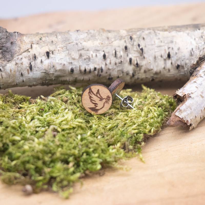 Holz Ohrstecker Friedenstaube - Rund Buche Hell von SandavDesigns