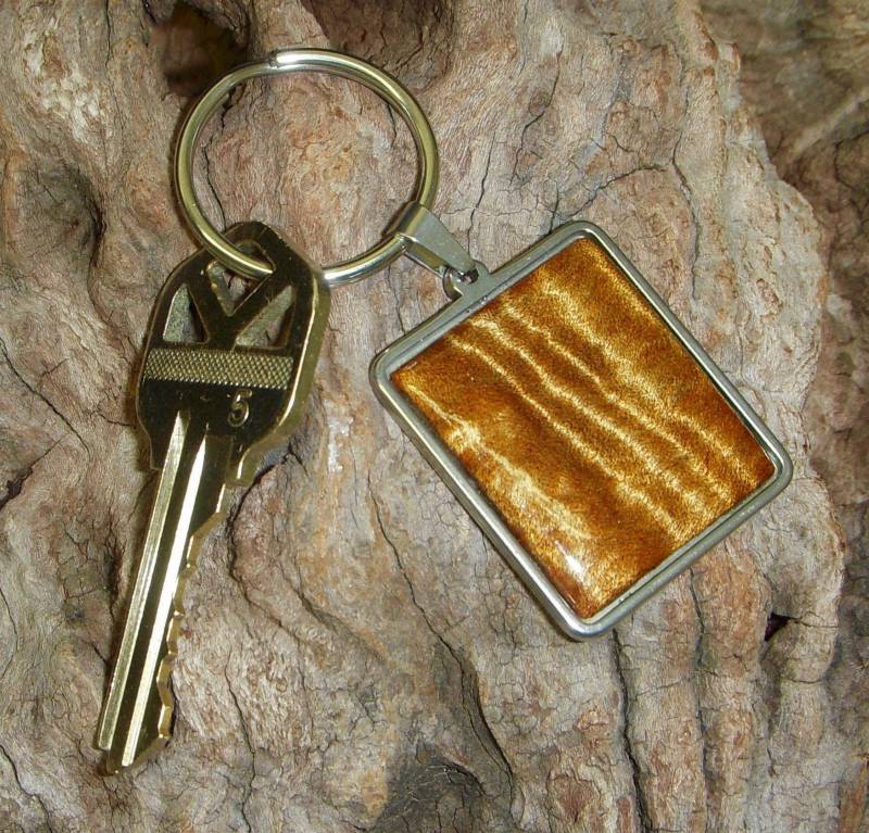 Curly Maple Auto Schlüsselanhänger, Holz Geschenk Für Papa, Firmengeschenk, Den Bräutigam, Edelstahl Kleiner Schlüsselanhänger von SandhillCreation