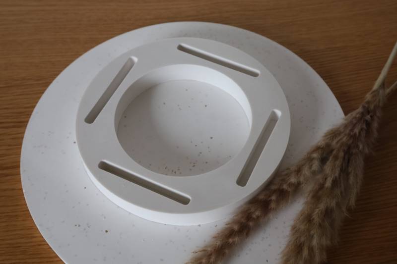 Runder Kerzenständer Für Vier Einschieber Runder Kerzenständer Für Vier Einschieber von SandraskleinerLaden