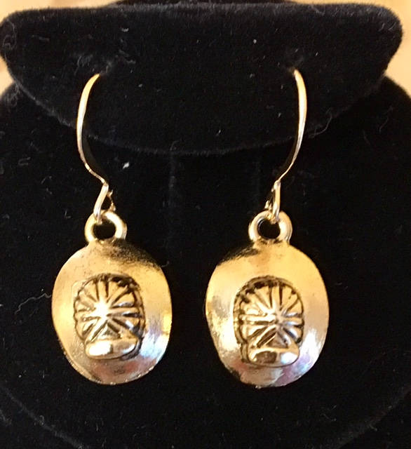 Feuerwehrmann Helm Antik Vergoldete Zinn Ohrringe 143 von SandyNationJewelry