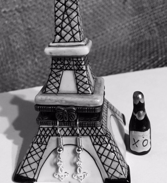 Fleur De Lis Sterling Silber 354 Ohrringe von SandyNationJewelry