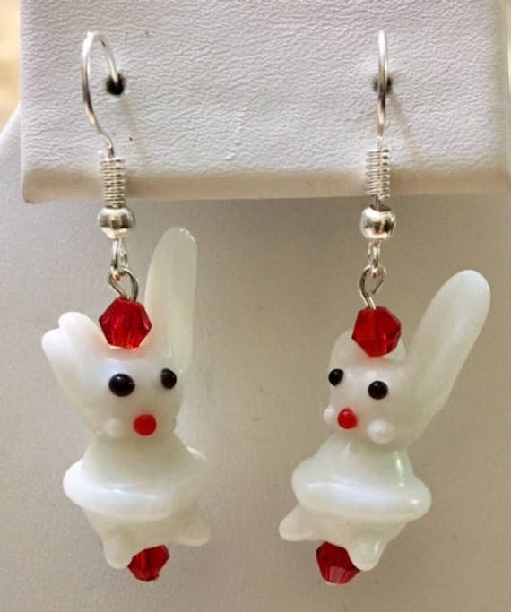 Glashasen Ohrringe 108 von SandyNationJewelry