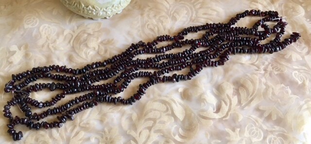 Granat Großer Chip Strang 2007 von SandyNationJewelry