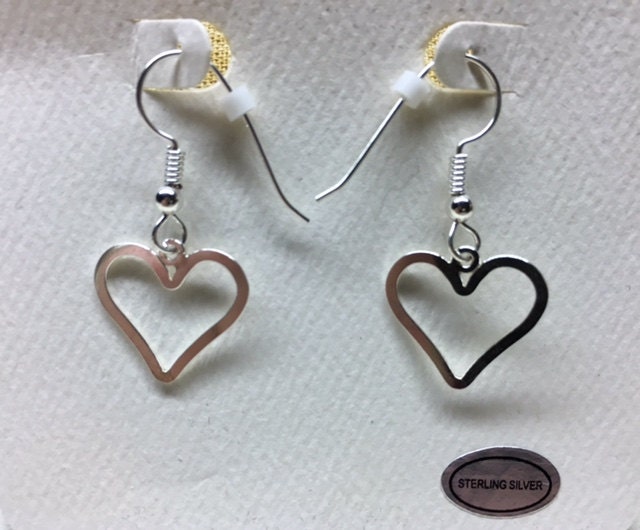 Love Sterling Silber Herz Ohrringe 360 von SandyNationJewelry