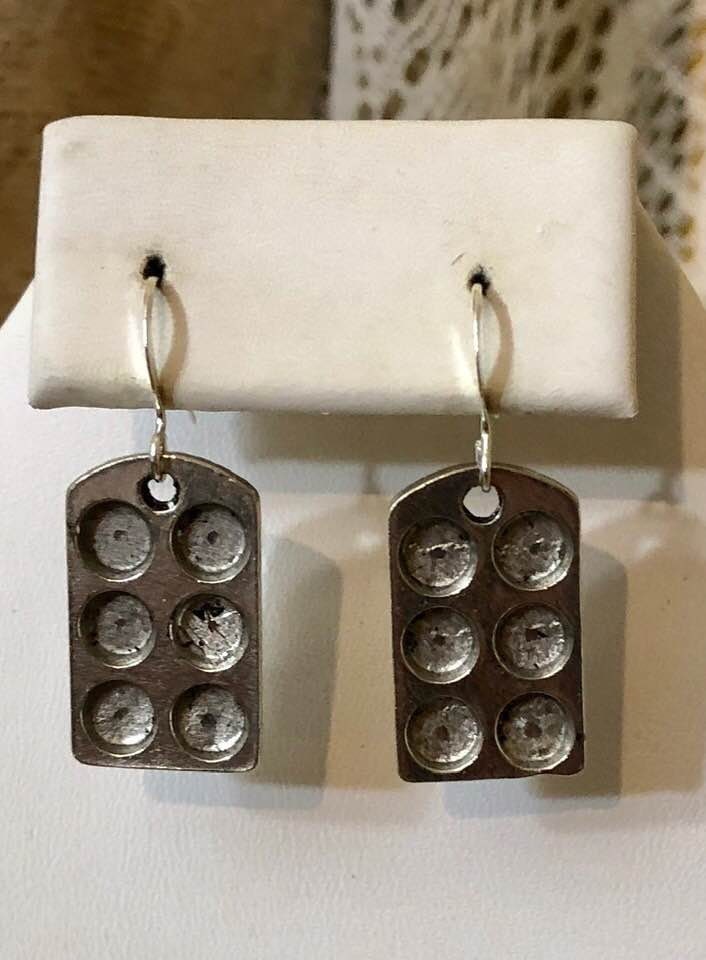 Muffin Blech Ohrringe 198 von SandyNationJewelry
