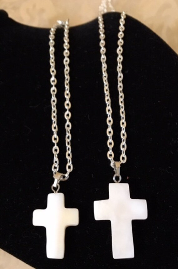 Perlmutt Kreuz Anhänger/Armband Set 618 von SandyNationJewelry