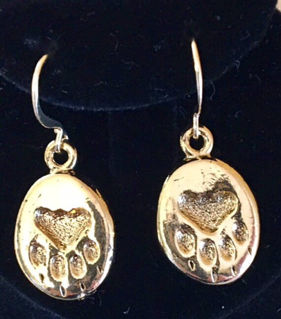 Pet Paw Antiqued Vergoldete Zinn Ohrringe 186 von SandyNationJewelry