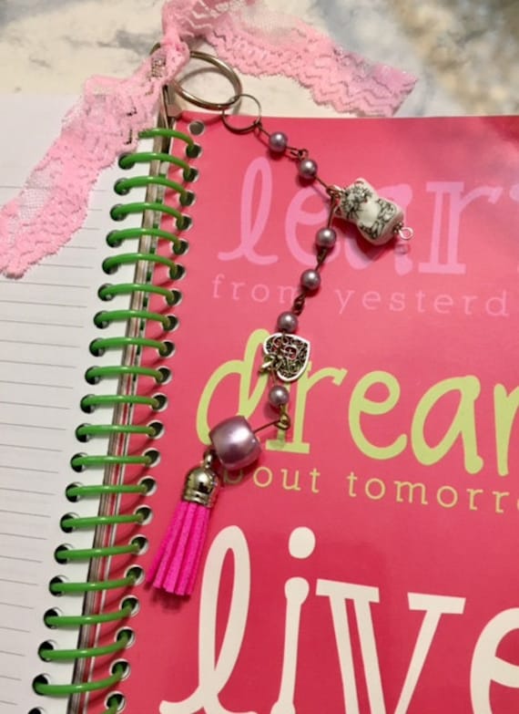 Planer Quaste Charm 815 von SandyNationJewelry