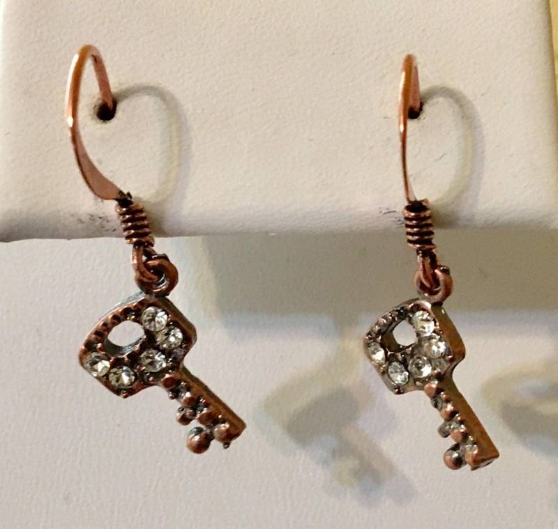 Schlüssel Mit Bling Kupfer Gefüllte Ohrringe von SandyNationJewelry