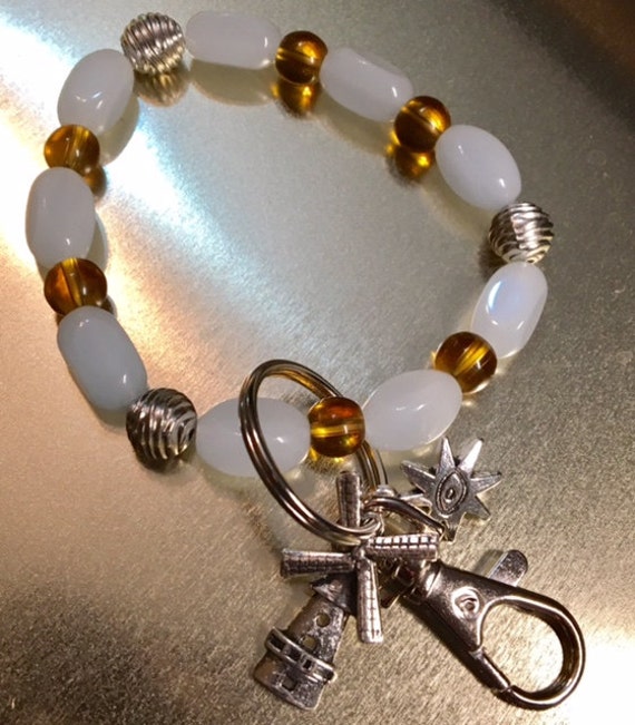 Schlüsselanhänger Armreifen 808 von SandyNationJewelry