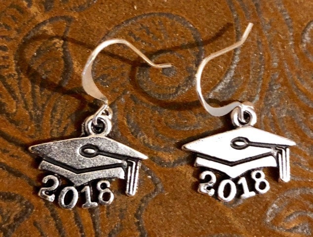 Schulgeist Abschlussfeier 2018 Ohrringe Nr. 128 von SandyNationJewelry