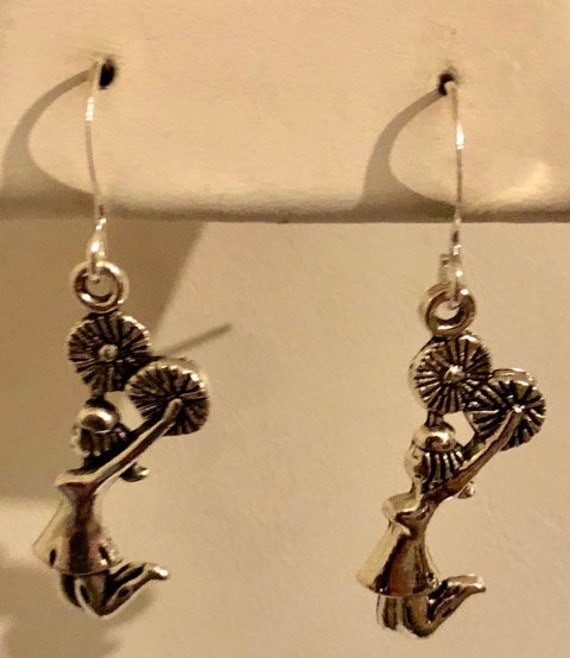 Schulgeist Cheerleader Ohrringe 126 von SandyNationJewelry