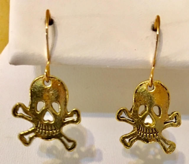 Skull & Bones Ohrringe 870Er von SandyNationJewelry