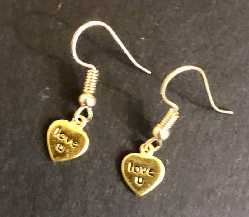 Vergoldete Sterlingsilber-Liebe U Ohrringe von SandyNationJewelry