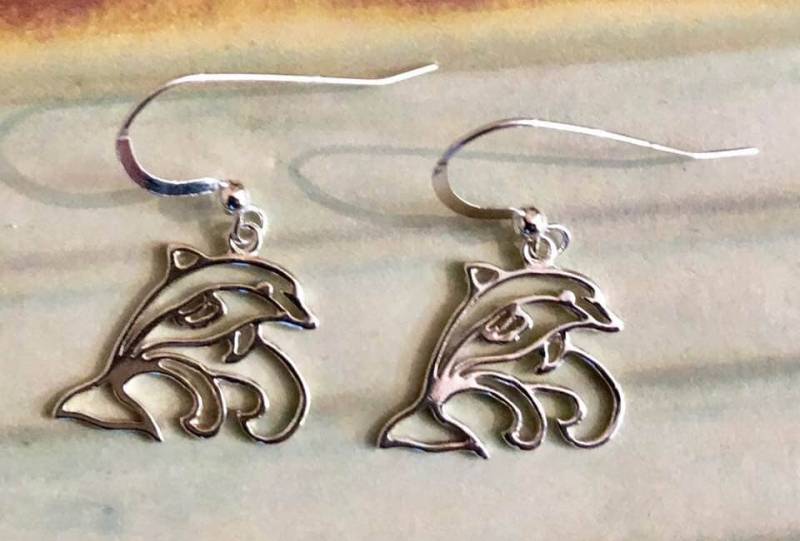 sterling Silber Delfin Ohrringe von SandyNationJewelry