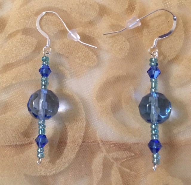 sterling Silber Hellblaue Perlen Ohrringe 494 von SandyNationJewelry