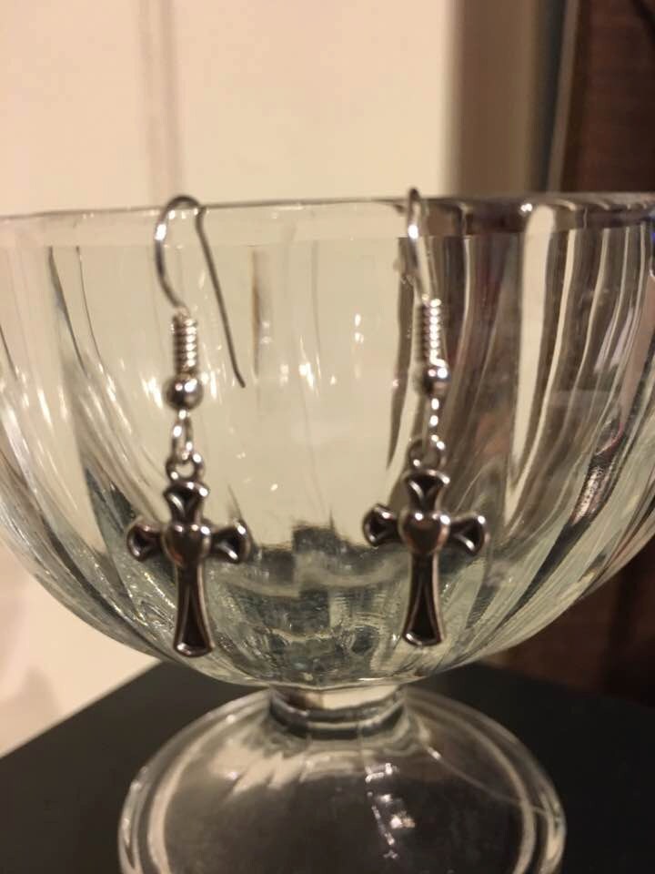 sterling Silber Herz Kreuz Ohrringe 378 von SandyNationJewelry