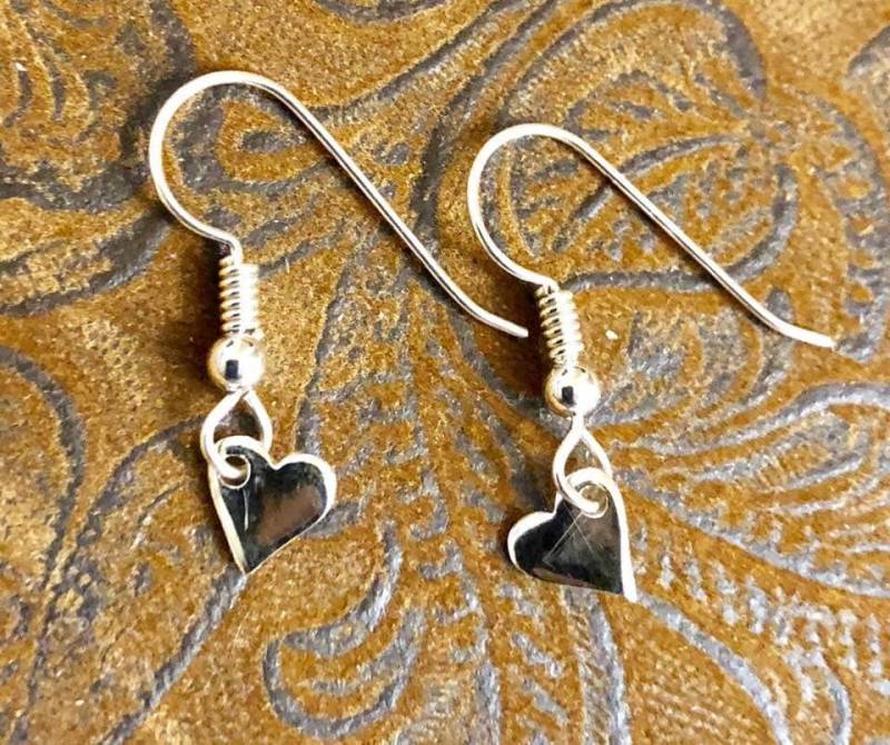 sterling Silber Herz Ohrringe 289 von SandyNationJewelry