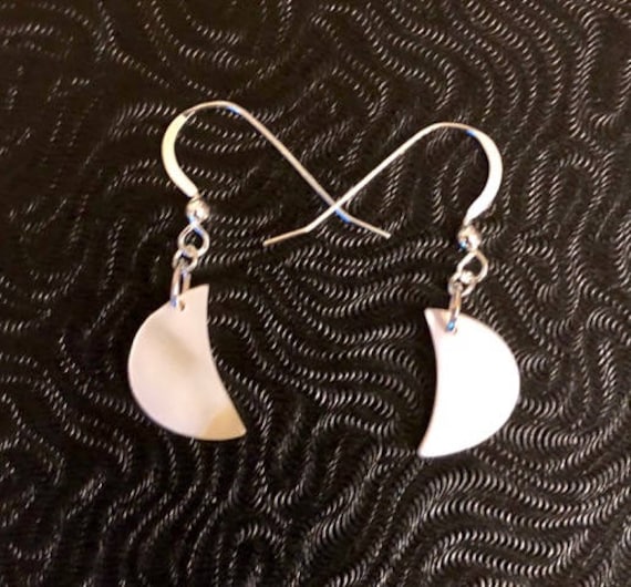 sterling Silber Perlmutt Mond Ohrringe 496 von SandyNationJewelry