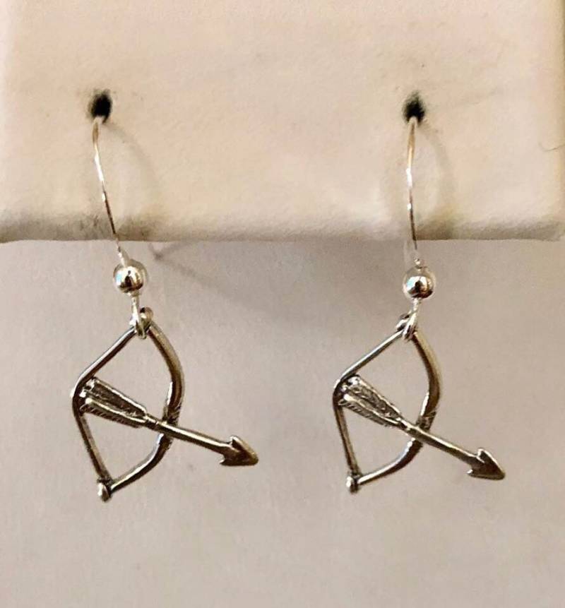 sterling Silber Pfeil Und Bogen Ohrringe 390 von SandyNationJewelry
